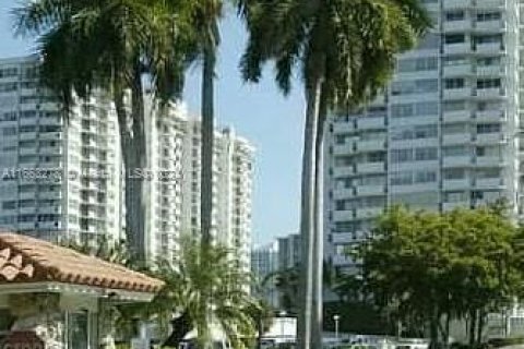 Condominio en venta en Aventura, Florida, 2 dormitorios, 116.22 m2 № 1868600 - foto 29