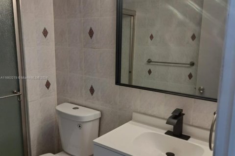 Condominio en venta en Aventura, Florida, 2 dormitorios, 116.22 m2 № 1868600 - foto 13