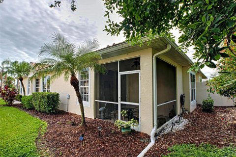 Villa ou maison à vendre à North Port, Floride: 2 chambres, 138.15 m2 № 1894216 - photo 6