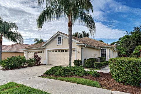 Villa ou maison à vendre à North Port, Floride: 2 chambres, 138.15 m2 № 1894216 - photo 1