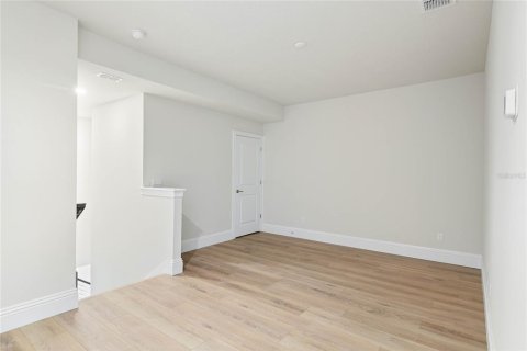 House in Apopka, Florida 7 bedrooms, 332.31 sq.m. № 1787701 - photo 28