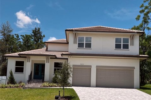 House in Apopka, Florida 7 bedrooms, 332.31 sq.m. № 1787701 - photo 1