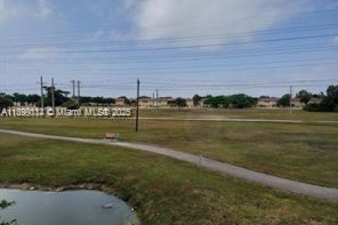 Снять в аренду кондоминиум в Хайалиа, Флорида 2 спальни, 89.84м2, № 1949846 - фото 16