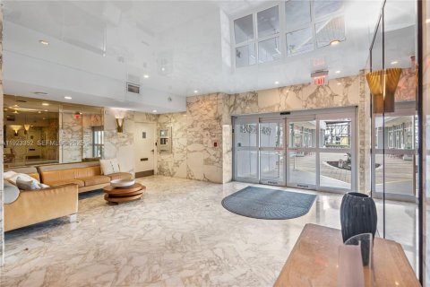Copropriété à louer à Miami Beach, Floride: 2 chambres, 93.83 m2 № 1982282 - photo 12
