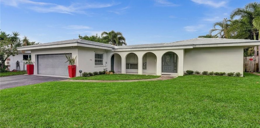 House in Fort Lauderdale, Florida 3 bedrooms, 183.85 sq.m. № 2181304