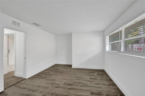 House in Fort Lauderdale, Florida 3 bedrooms, 183.85 sq.m. № 2181304 - photo 22