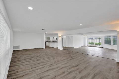 House in Fort Lauderdale, Florida 3 bedrooms, 183.85 sq.m. № 2181304 - photo 20