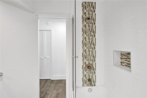House in Fort Lauderdale, Florida 3 bedrooms, 183.85 sq.m. № 2181304 - photo 24