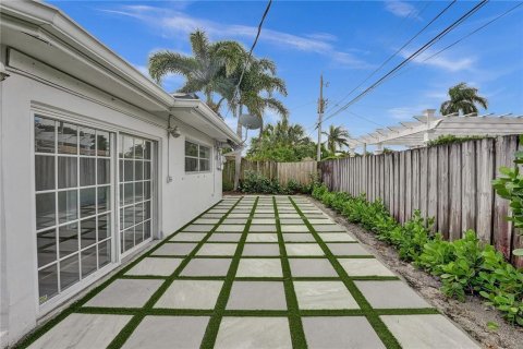 House in Fort Lauderdale, Florida 3 bedrooms, 183.85 sq.m. № 2181304 - photo 27