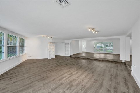 House in Fort Lauderdale, Florida 3 bedrooms, 183.85 sq.m. № 2181304 - photo 6