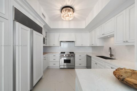 Купить кондоминиум в Санни-Айлс-Бич, Флорида 4 спальни, 254.18м2, № 2390209 - фото 16