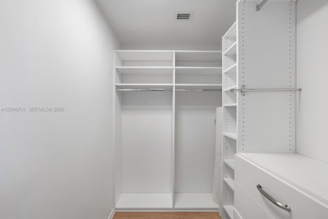 Купить кондоминиум в Санни-Айлс-Бич, Флорида 4 спальни, 254.18м2, № 2390209 - фото 30
