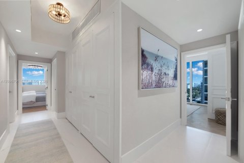 Купить кондоминиум в Санни-Айлс-Бич, Флорида 4 спальни, 254.18м2, № 2390209 - фото 21