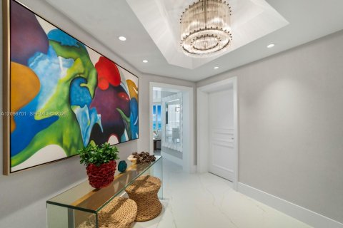 Condo à Sunny Isles Beach, Floride, 4 chambres  № 2390209