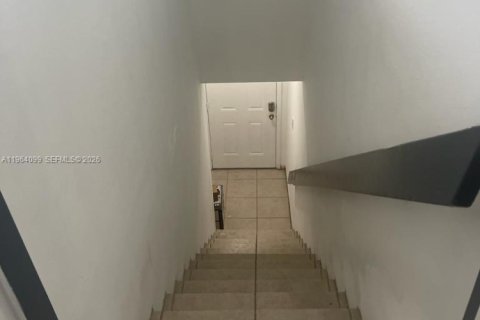 Appartement à louer à Miami, Floride: 3 chambres, 81.75 m2 № 2026535 - photo 7