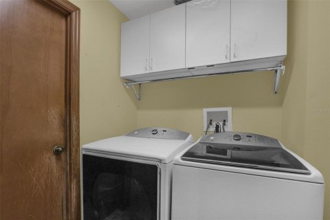 House in Orlando, Florida 3 bedrooms, 153.1 sq.m. № 2210200 - photo 20