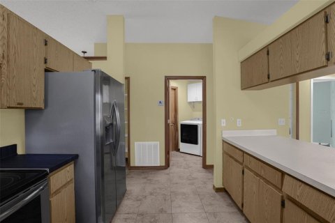 House in Orlando, Florida 3 bedrooms, 153.1 sq.m. № 2210200 - photo 6