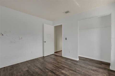House in Orlando, Florida 3 bedrooms, 153.1 sq.m. № 2210200 - photo 13
