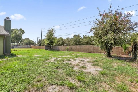 House in Orlando, Florida 3 bedrooms, 153.1 sq.m. № 2210200 - photo 25