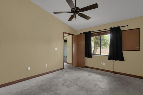 House in Orlando, Florida 3 bedrooms, 153.1 sq.m. № 2210200 - photo 15
