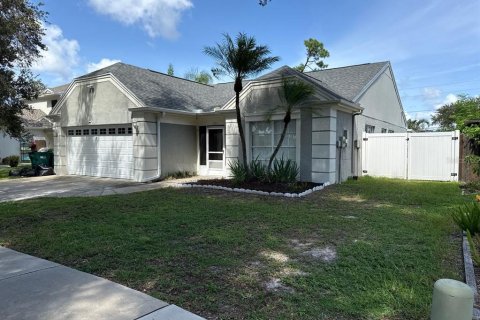 Villa ou maison à Palm Harbor, Floride 4 chambres, 165.18 m2 № 2314099