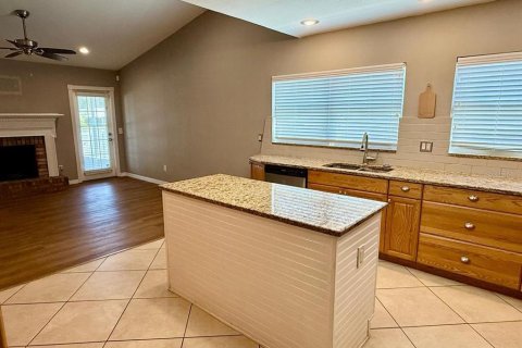 Villa ou maison à vendre à Palm Harbor, Floride: 4 chambres, 165.18 m2 № 2314099 - photo 11