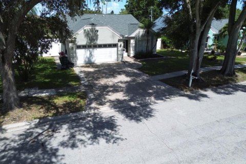 Villa ou maison à vendre à Palm Harbor, Floride: 4 chambres, 165.18 m2 № 2314099 - photo 2