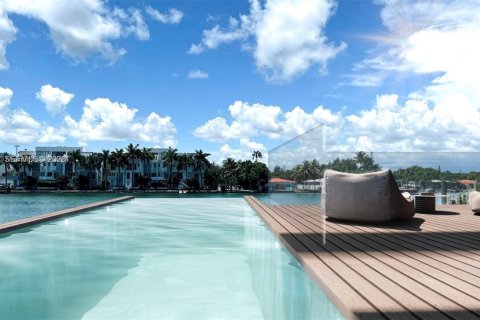 Casa en venta en Miami Beach, Florida, 5 dormitorios № 2075562 - foto 7