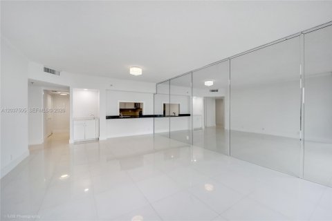 Copropriété à vendre à Miami, Floride: 2 chambres, 114.18 m2 № 2154229 - photo 7