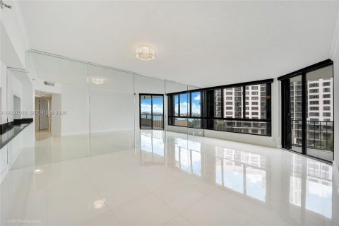 Copropriété à vendre à Miami, Floride: 2 chambres, 114.18 m2 № 2154229 - photo 4