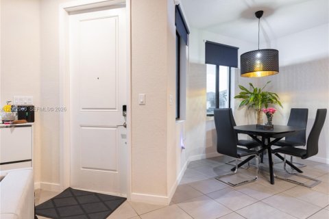 Touwnhouse à vendre à Homestead, Floride: 3 chambres, 158.4 m2 № 2075755 - photo 7