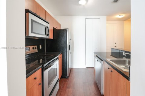 Condo in Miami, Florida, 1 bedroom № 1891407 - photo 27