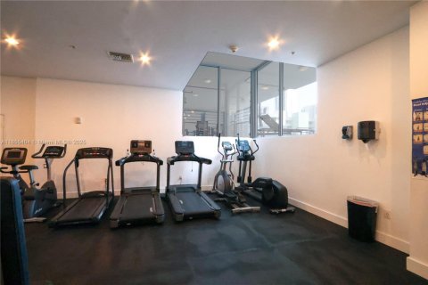 Condo in Miami, Florida, 1 bedroom № 1891407 - photo 11