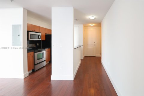 Condo in Miami, Florida, 1 bedroom № 1891407 - photo 26