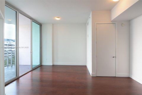 Condo in Miami, Florida, 1 bedroom № 1891407 - photo 22