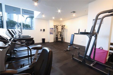 Condo in Miami, Florida, 1 bedroom № 1891407 - photo 9