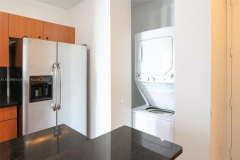 Condo in Miami, Florida, 1 bedroom № 1891407 - photo 29