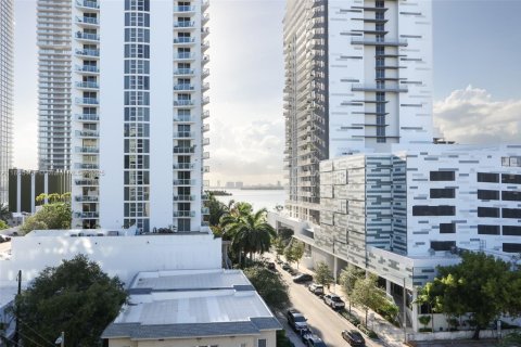 Condo in Miami, Florida, 1 bedroom № 1891407 - photo 14