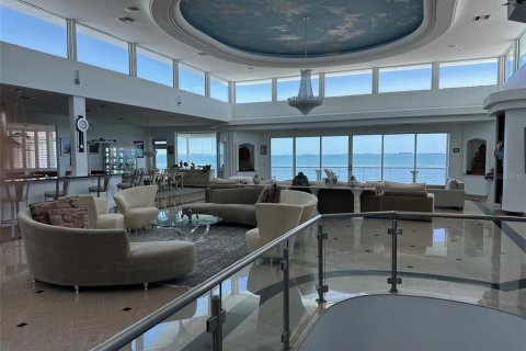 Casa en venta en Bradenton, Florida, 4 dormitorios, 685.43 m2 № 1744800 - foto 11