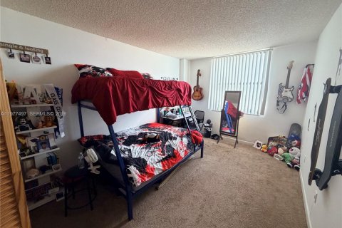 Condo in North Miami, Florida, 2 bedrooms  № 2041053 - photo 6