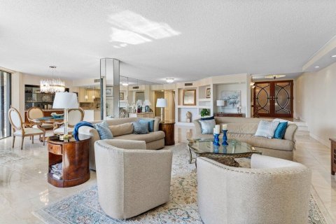 Condo in Hillsboro Beach, Florida, 2 bedrooms  № 2082635 - photo 13