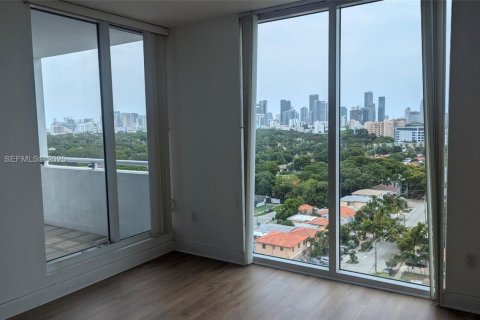 Condominio en alquiler en Miami, Florida, 1 dormitorio, 67.82 m2 № 1986927 - foto 2