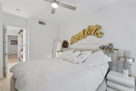 Townhouse in Miami Beach, Florida 2 bedrooms, 102.19 sq.m. № 2192122 - photo 18