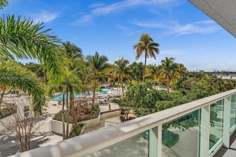 Condominio en alquiler en Sunny Isles Beach, Florida, 1 dormitorio, 92.07 m2 № 2054798 - foto 25