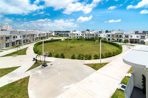 Touwnhouse à vendre à Homestead, Floride: 4 chambres, 133.22 m2 № 1862309 - photo 30