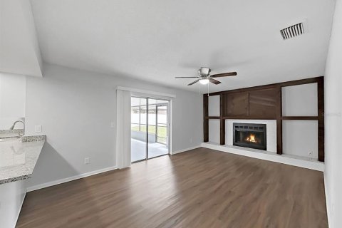 House in Lutz, Florida 3 bedrooms, 136.94 sq.m. № 2425677 - photo 21