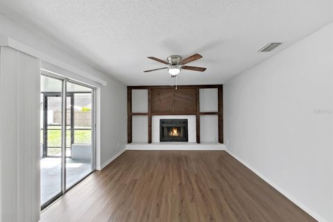House in Lutz, Florida 3 bedrooms, 136.94 sq.m. № 2425677 - photo 22