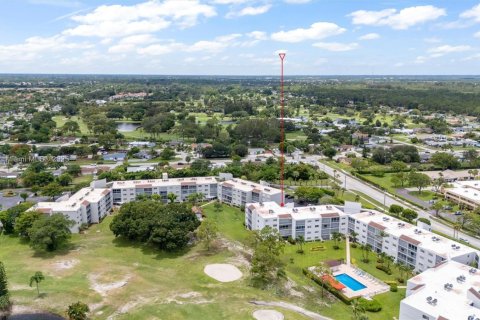 Condo in Lake Worth, Florida, 3 bedrooms  № 1834119 - photo 26