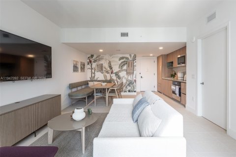 Condo in Miami, Florida, 1 bedroom  № 2152936 - photo 12