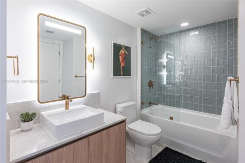 Condo in Miami, Florida, 1 bedroom  № 2152936 - photo 19